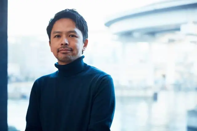 水墨画家・與座巧さん