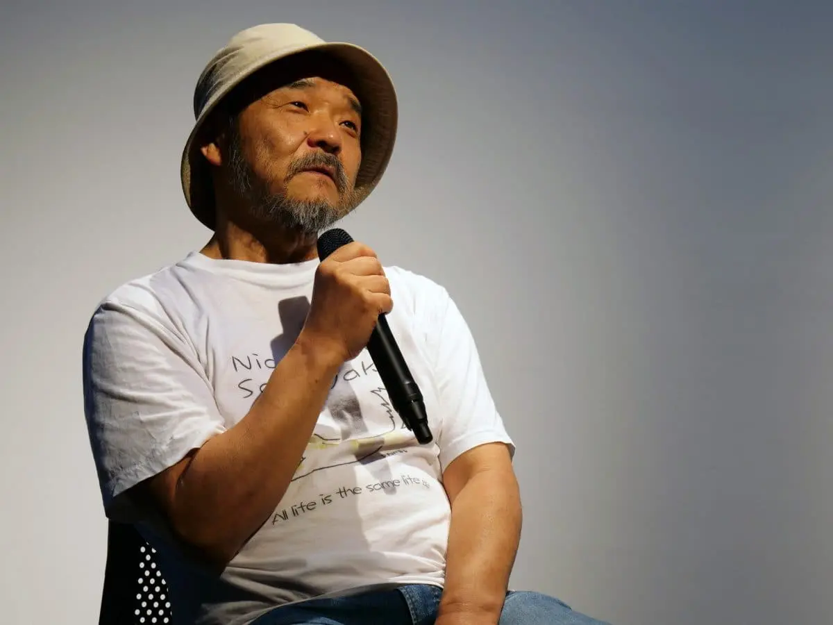 対談中の押井守監督。