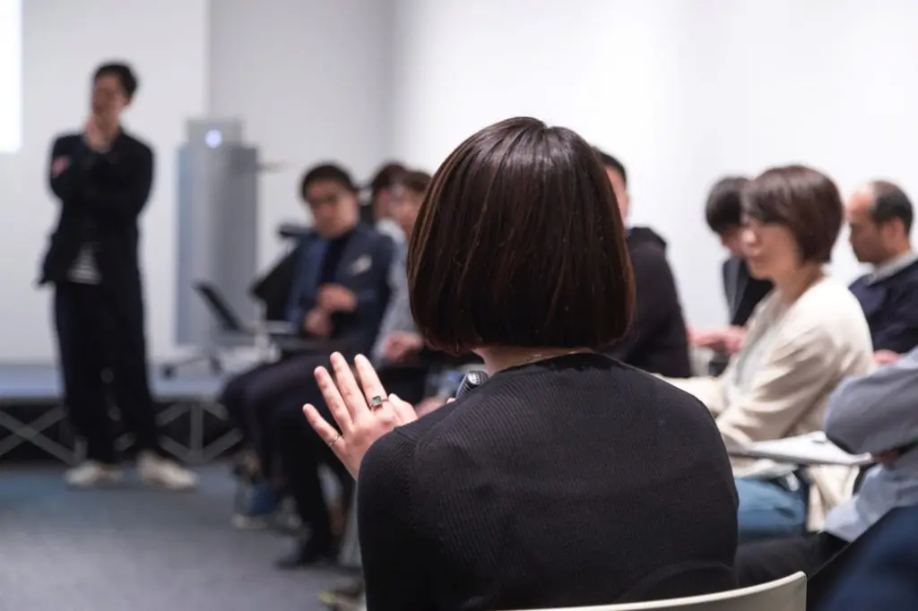 「あなたの会社の『クリエイティブ評価軸』はなんですか？」という問いについて答える参加者