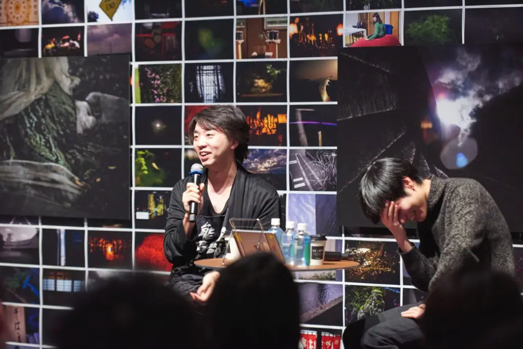 メディアアーティストの落合陽一さんと写真家の奥山由之さん