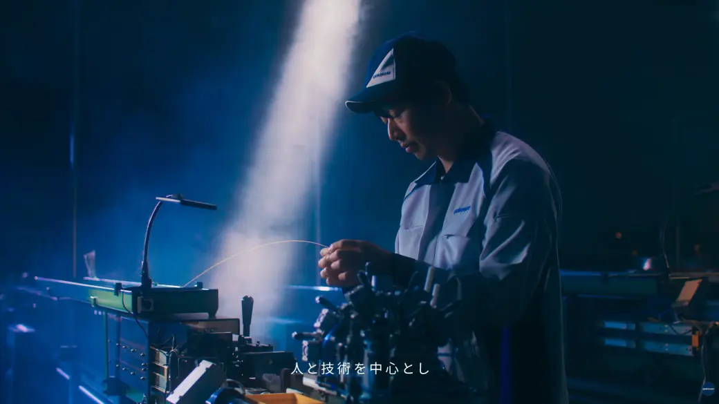 ヨコオ30秒TVCMより｜VIの「フューチャーライン」と同じ角度になるように工夫して撮影