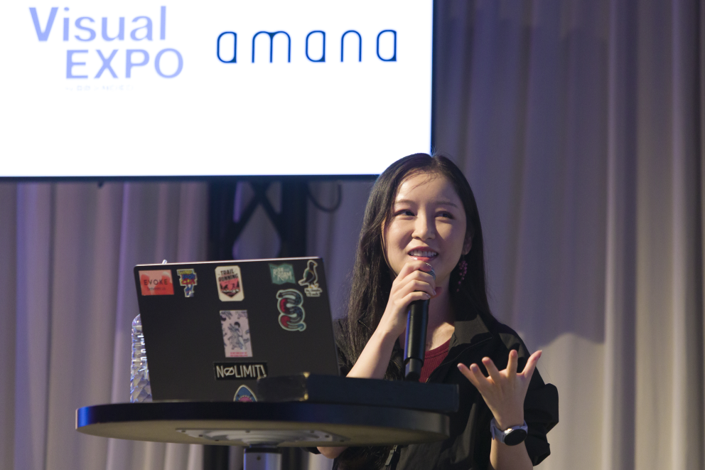 コンスタンス リカ 株式会社アマナ EVOKE CCO/A3 Director/Prompt Architect ダイナミックなビジュアルデザインスキルとグローバルな感性で、インパクトと意味のある体験を生み出す。既成概念に新しい視点と変化を与える事で、新たな価値を創造することを目指し、デジタルブランディングとビジュアルプロトタイピングを中心に様々なプロジェクトに取り組んでいるクリエイティブ錬金術師。