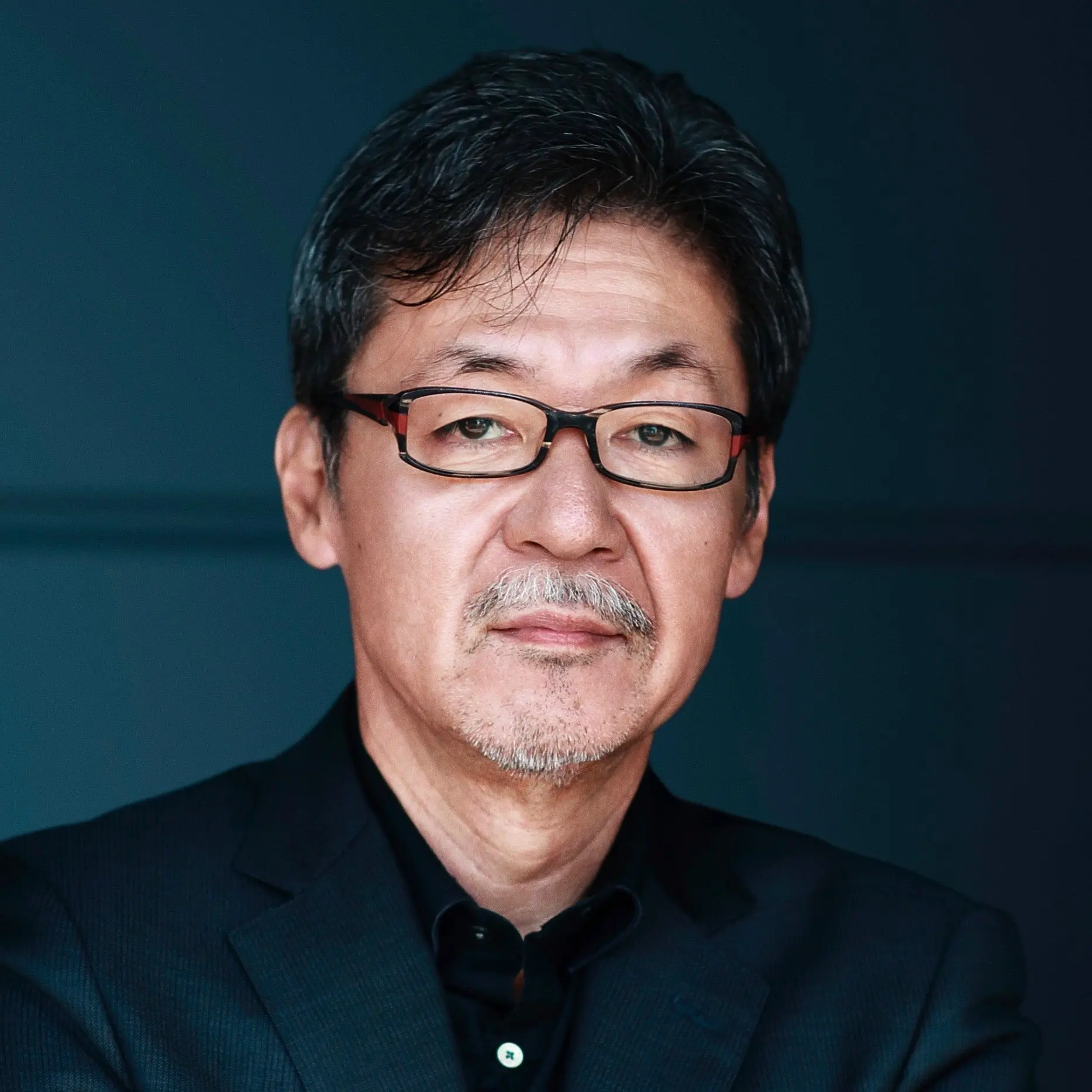 前田 育男