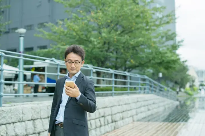 隣に座っている同僚の名前がわからない会社に未来はない