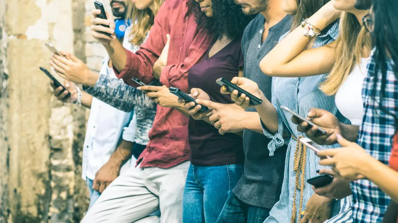 Facebookページのトップ20,000ブランドの傾向とトレンド